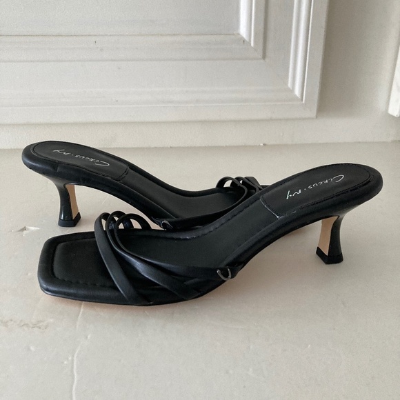 NWOT Circus NY by Sam Edelman Black Leather Kitten Heels Sz 6.5 - Picture 1 of 4